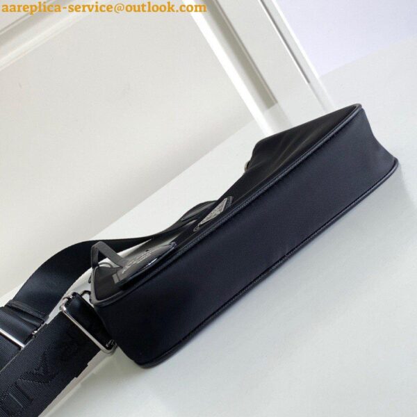 Replica Prada Re-Edition 2005 Shoulder Bag In Black Re-Nylon 6