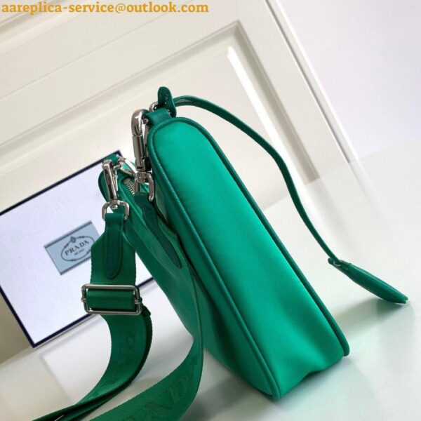 Replica Prada Re-Edition 2005 Shoulder Bag In Green Re-Nylon 6