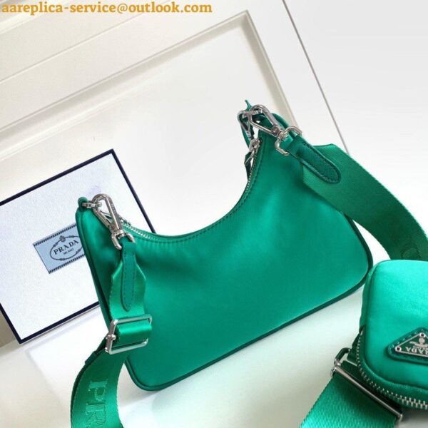 Replica Prada Re-Edition 2005 Shoulder Bag In Green Re-Nylon 7