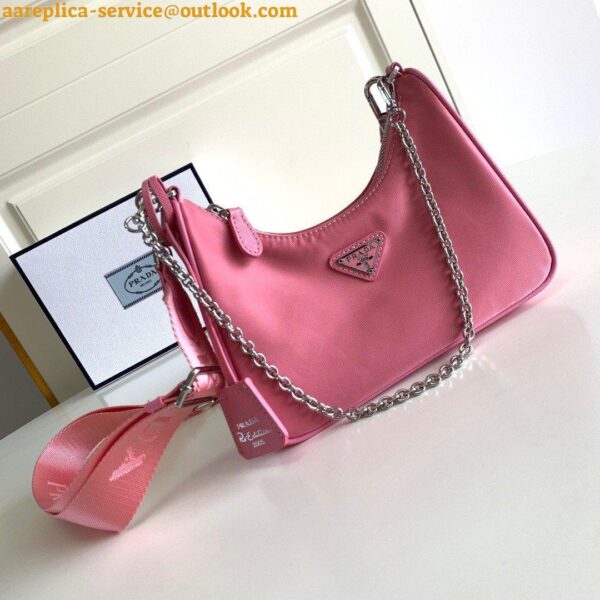 Replica Prada Re-Edition 2005 Shoulder Bag In Pink Raffia 7