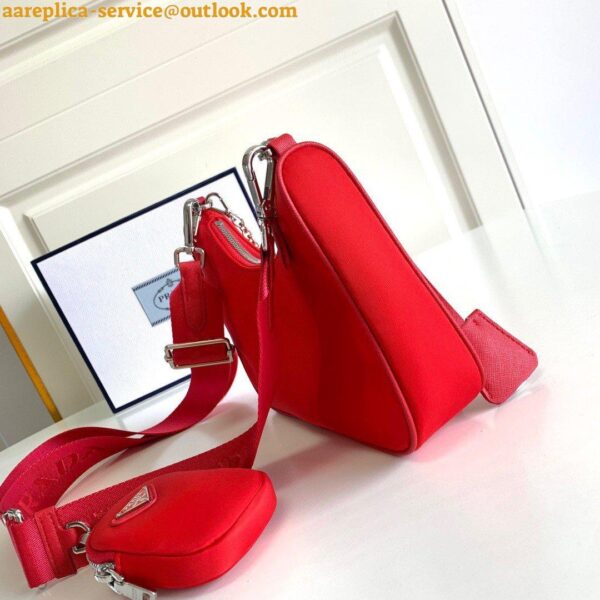 Replica Prada Re-Edition 2005 Shoulder Bag In Red Re-Nylon 7