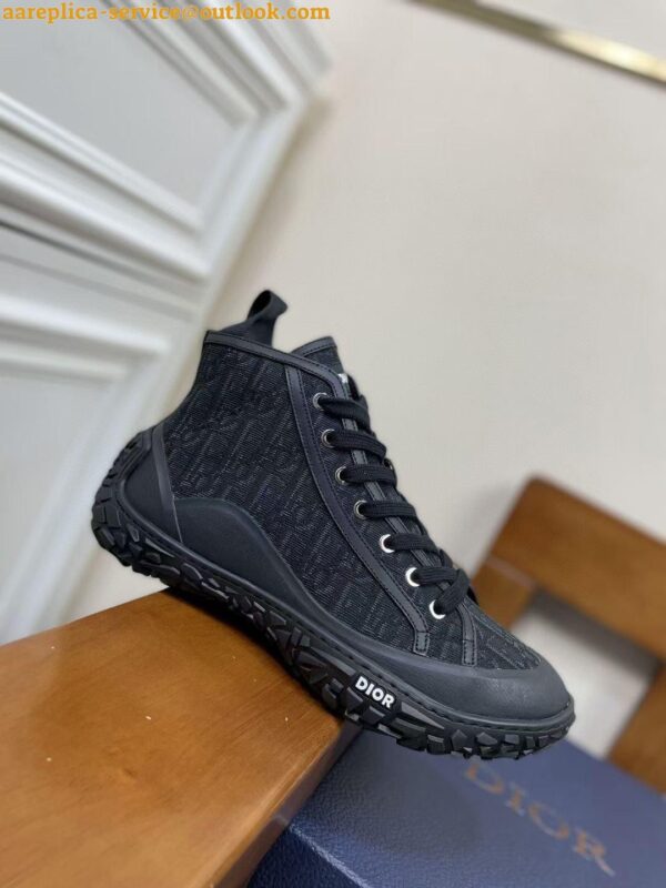 Replica Dior Men's B28 High-Top Sneakers In Beige Oblique Jacquard 10