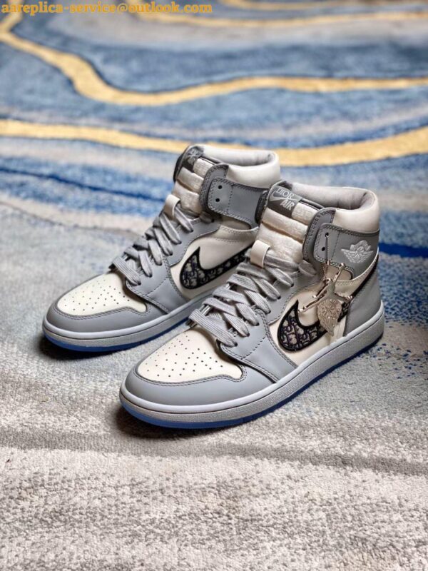 Replica Dior x Nike Air Jordan 1 High-top Sneakers 8