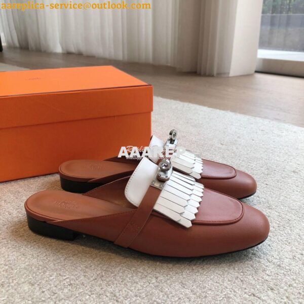 Replica Hermes OZ Mule in fringed calfskin H241068Z Gold / Blanc 5