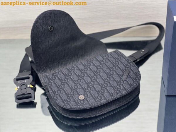 Replica Dior Men's Saddle Pouch in Black Dior Oblique Jacquard 9