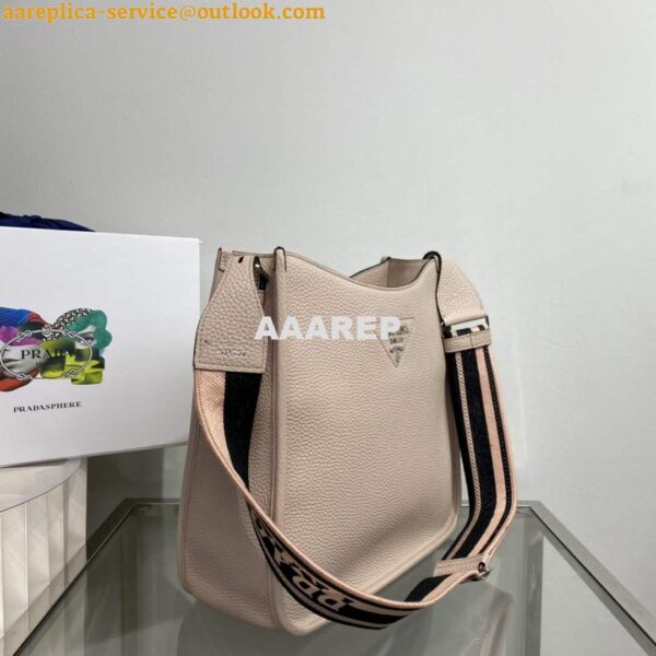 Replica Prada Leather hobo bag 1BC073 In Pink 2