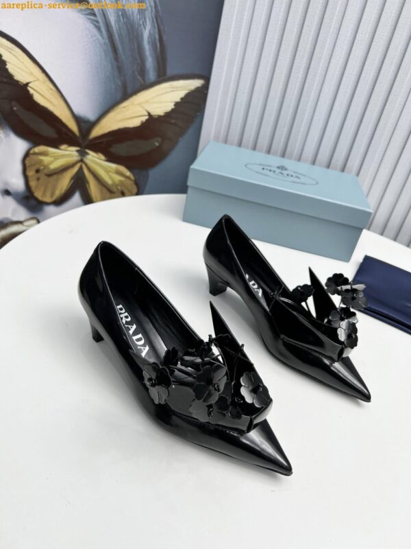 Replica Prada Pumps 45mm in Black Leather with Floral Appliques 5