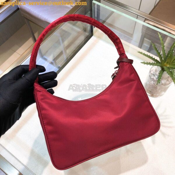 Replica Prada Re-Edition 2000 Nylon Mini-Bag 1NE515 Wine 5