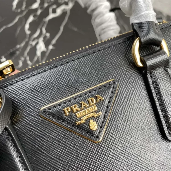 Replica Prada 1BA906 Prada Galleria Saffiano leather mini-bag Black 5