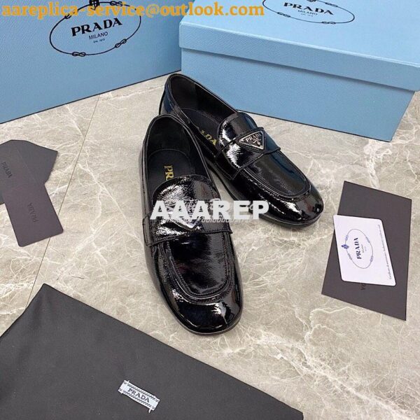 Replica Prada Patent Leather Loafers 1D262M Black 5