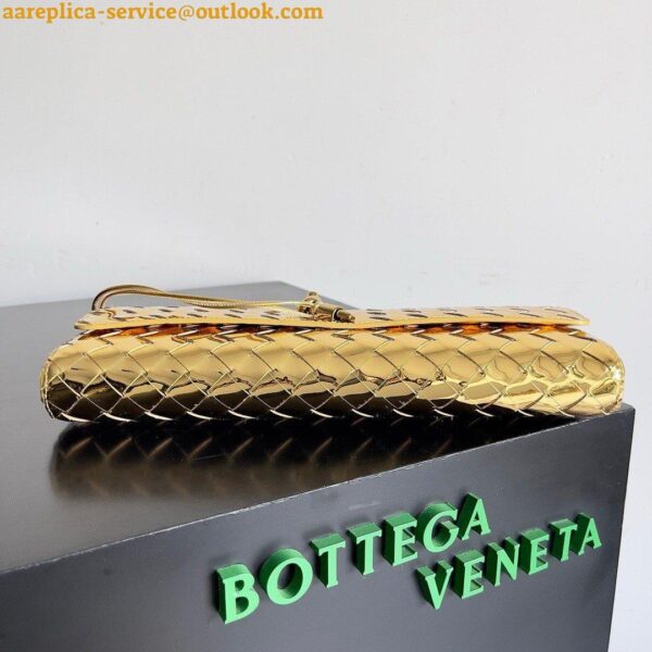 Replica Bottega Veneta Andiamo Clutch with Handle in Gold Metallic Leather 7