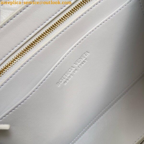 Replica Bottega Veneta Andiamo Small East/West Bag in White Intrecciato Lambskin 6