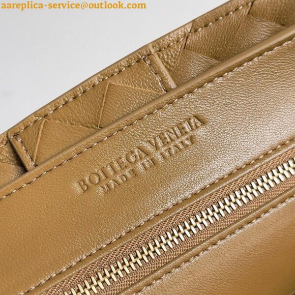 Replica Bottega Veneta Medium Andiamo Bag In Praline Intrecciato Lambskin 12