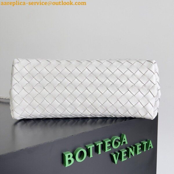 Replica Bottega Veneta Medium Andiamo Bag In White Intrecciato Lambskin 4