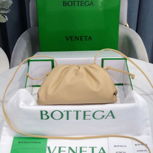 Replica Bottega Veneta 585852 BV Mini Pouch Apricot Bag 3