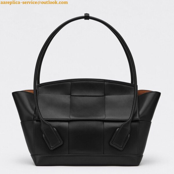 Replica Bottega Veneta Arco Medium Bag In Black Intrecciato Calfskin 3