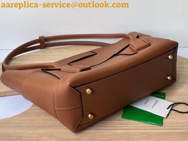 Replica Bottega Veneta Arco Medium Bag In Caramel Intrecciato Calfskin 4