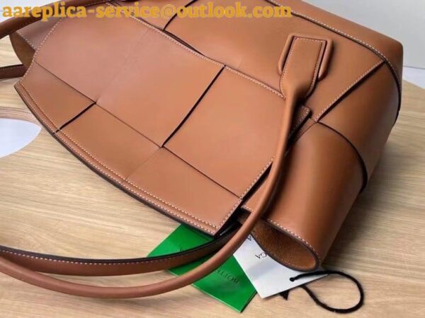 Replica Bottega Veneta Arco Medium Bag In Caramel Intrecciato Calfskin 5