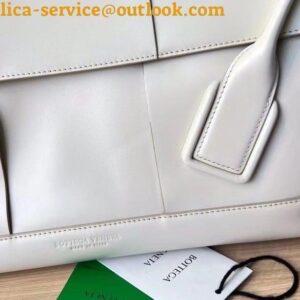 Replica Bottega Veneta Arco Medium Bag In White Intrecciato Calfskin 2