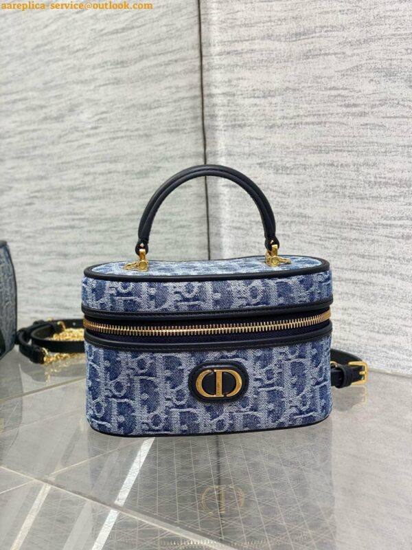 Replica Dior 30 Montaigne Mini Vanity Case in Blue Denim Oblique Jacquard 3