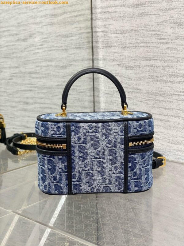 Replica Dior 30 Montaigne Mini Vanity Case in Blue Denim Oblique Jacquard 10