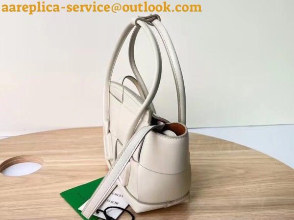 Replica Bottega Veneta Arco Mini Bag In White Intrecciato Calfskin 15