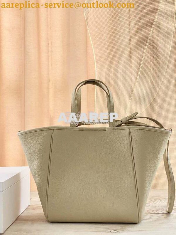 Replica Celine Small Folded Cabas In Grained Calfskin 194073 Oat 7