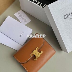 Replica CELINE SMALL WALLET TRIOMPHE IN SHINY SMOOTH LAMBSKIN TAN