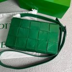 Replica Bottega Veneta BV 667298 Cassette Cross-body Bag 33993 Green 2