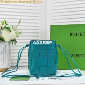 Replica Bottega Veneta BV 680218 Small Cassette Cross-Body Bucket Blue 2