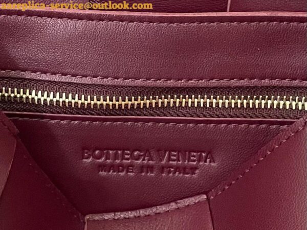 Replica Bottega Veneta Cassette Bag In Bordeaux Intreccio Lambskin 9