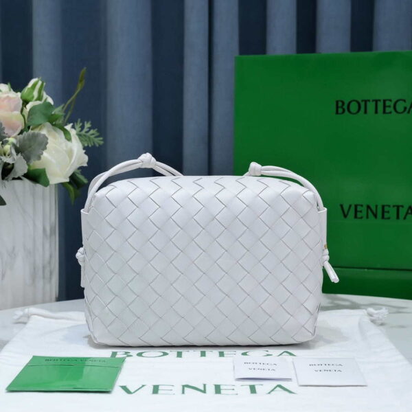 Replica Bottega Veneta BV 680254 Mini Loop intrecciato leather cross-body bag White 3