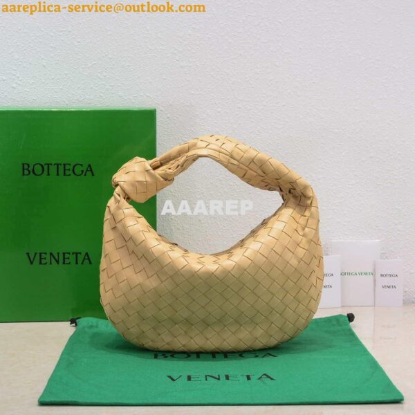 Replica Bottega Veneta BV 690225 Teen Jodie intrecciato leather shoulder bag Apricot 4