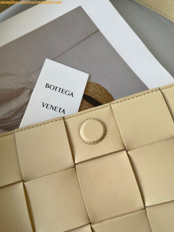 Replica Bottega Veneta Cassette Bag In Porridge Intreccio Lambskin 6