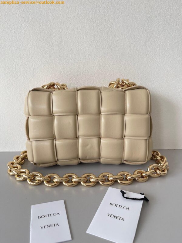 Replica Bottega Veneta Chain Cassette Bag In Porridge Intrecciato Lambskin 4