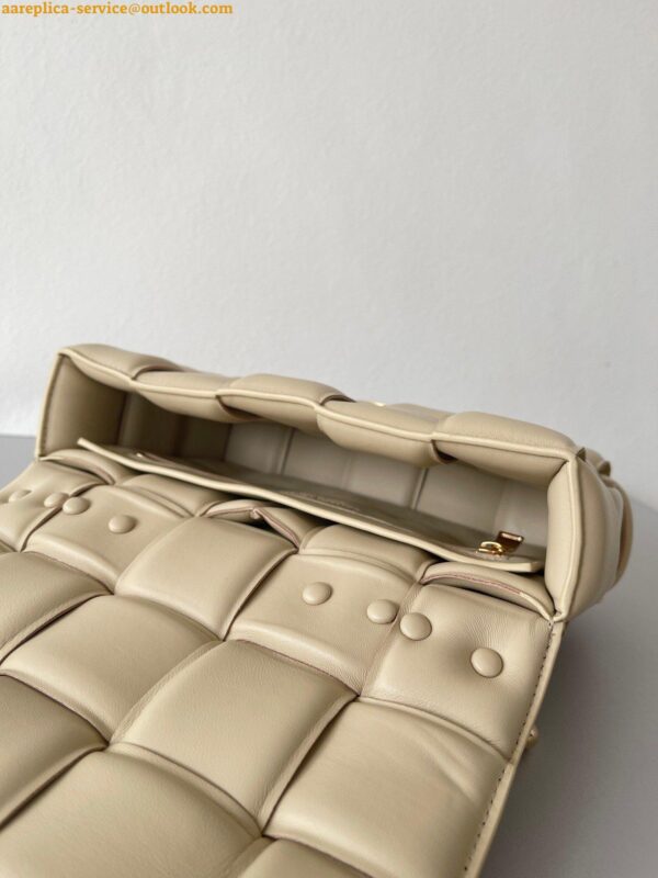 Replica Bottega Veneta Chain Cassette Bag In Porridge Intrecciato Lambskin 10