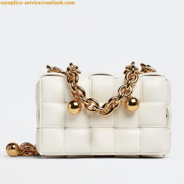 Replica Bottega Veneta Chain Cassette Bag In White Intrecciato Lambskin 31