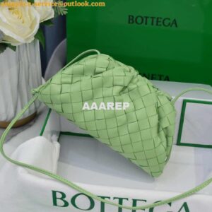 Replica BV 585852VCPP13840 Bottega Veneta Mini Pouch Light Green 2