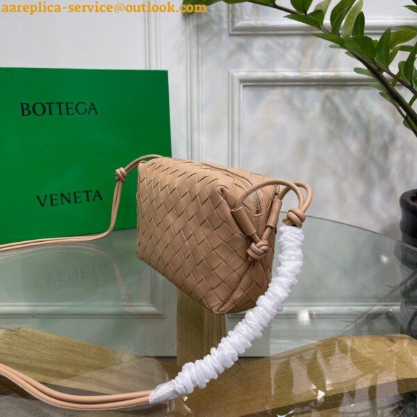 Replica Bottega Veneta Loop Small Bag In Almond Intrecciato Lambskin 9