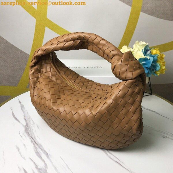 Replica Bottega Veneta BV Jodie Small Bag In Caramel Intrecciato Lambskin 8