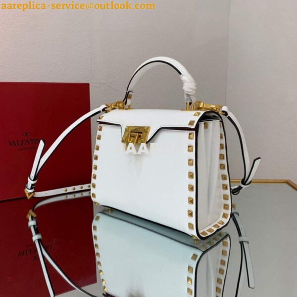 Replica Valentino 71000 Small Rockstud Alcove Handbag In Grainy Calfskin XW2B0J71 White 5