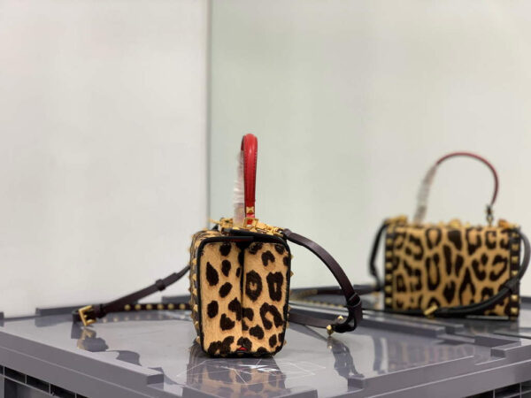 Replica Valentino 7300 Rockstud Alcove Grainy Calfskin BOX Bag XW2B0J73 Leopard print 3