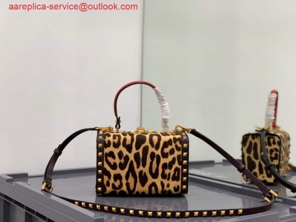 Replica Valentino 7300 Rockstud Alcove Grainy Calfskin BOX Bag XW2B0J73 Leopard print 4