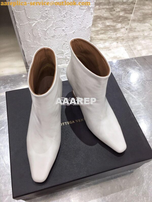 Replica Bottega Veneta BV Almond Boots 608840 in Lambskin White 6