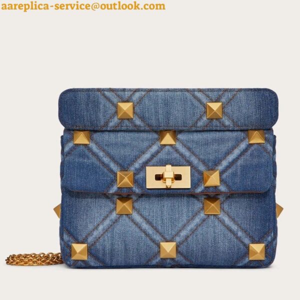 Replica Valentino Roman Stud Medium Chain Bag In Denim 4