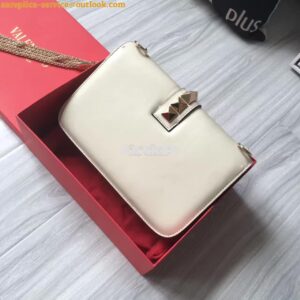 Replica Valentino Garavani Chain Cross Body Bag White