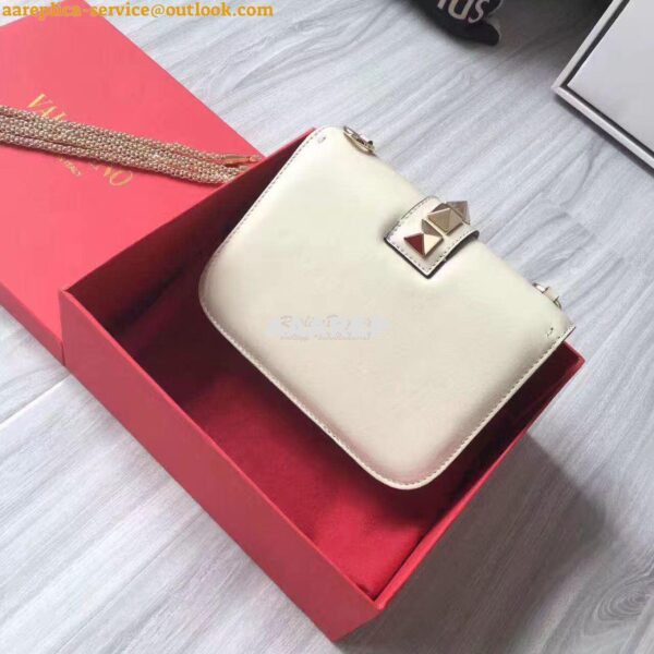 Replica Valentino Garavani Chain Cross Body Bag White 12