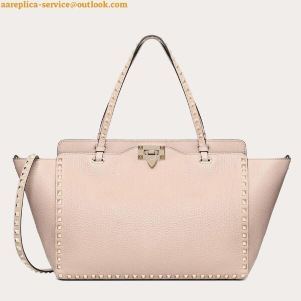 Replica Valentino Rockstud Medium Tote In Beige Grained Leather 13