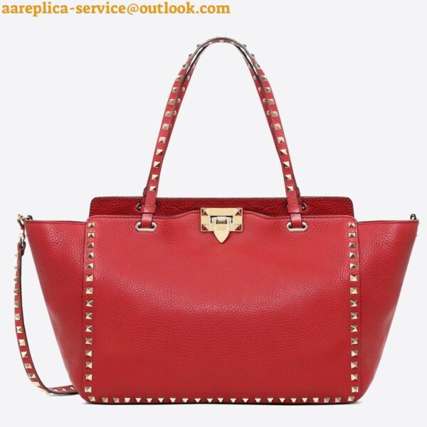 Replica Valentino Rockstud Medium Tote In Red Grained Leather 3