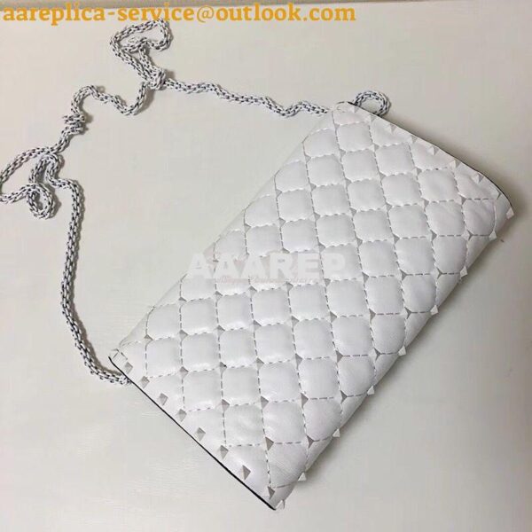 Replica Valentino Garavani Free Rockstud Spike Chain Bag White 9